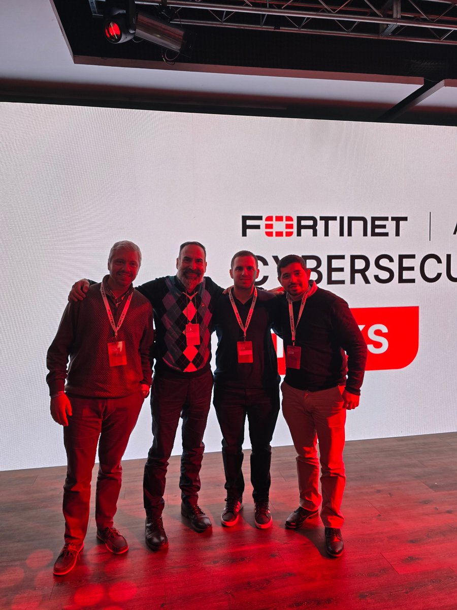 TELVGG's tweet photo. 🛡️ Parte de nuestro equipo participó en la Exposición de @Fortinet en Rosario, un evento clave sobre Ciberseguridad.

Se abordaron temas esenciales como:
🔐 Seguridad en redes y equipos
☁️ Seguridad en la nube (Cloud)
⚙️ Seguridad en tecnología operacional (OT) https://t.co/5tzxjHPhBg