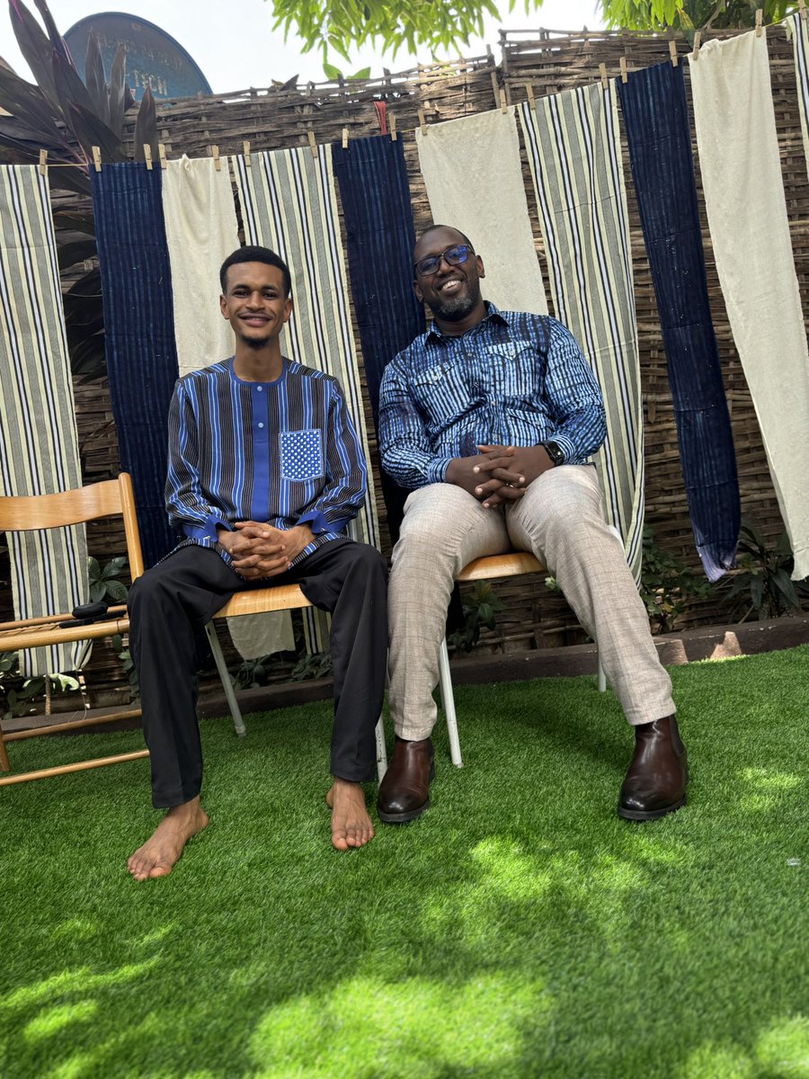 Je suis ravi d'avoir participé à l'événement "Fibre d’identité", organisé par La Maison de l’oralité et du patrimoine, Koumakan. En tant que DGA des ICC, c'était un honneur de représenter notre équipe et d'échanger sur notre patrimoine culturel. 

Merci aux organisateurs.