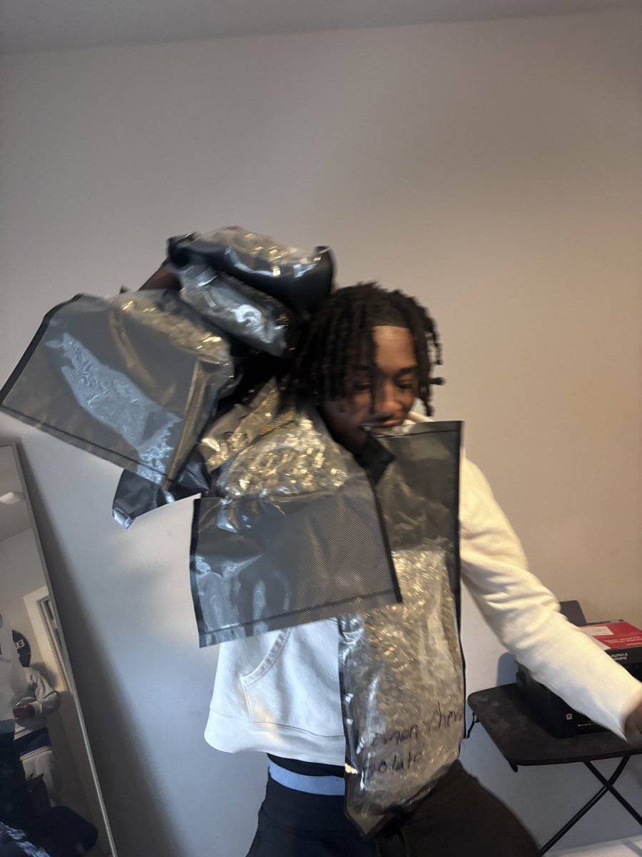 otmryloo's tweet image. ⚡️