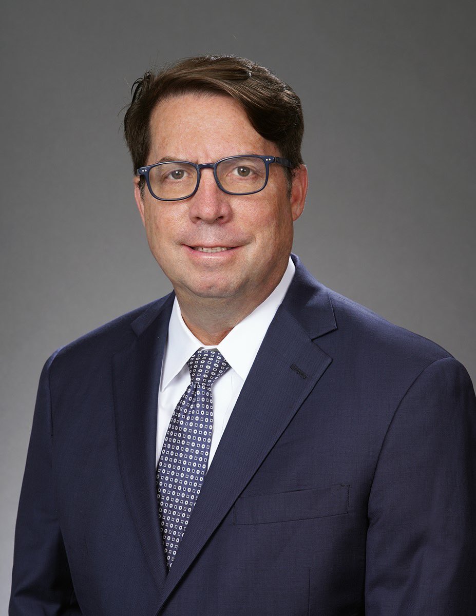 Tom C. Nguyen, MD (@tomcnguyen) on Twitter photo Excited to recruit Dr. Brad Taylor as Chief of Cardiac Surgery for our program and lead quality for our 12 hospital system. He will help transform CV care. He was previously Chief at U of Maryland. He’s a master surgeon, educator, and pretty good tennis player. <a href="/BaptistHealthSF/">Baptist Health</a> Excited to recruit Dr. Brad Taylor as Chief of Cardiac Surgery for our program and lead quality for our 12 hospital system. He will help transform CV care. He was previously Chief at U of Maryland. He’s a master surgeon, educator, and pretty good tennis player. <a href="/BaptistHealthSF/">Baptist Health</a>