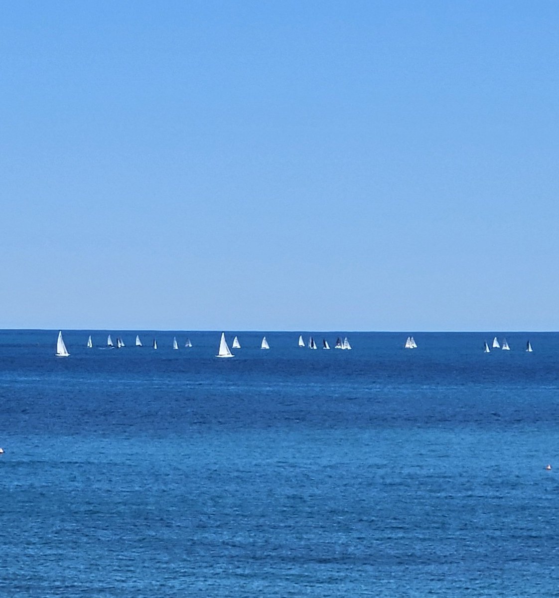 📸 Nel blu dipinto di blu 🎶
#thephotohour #sanremo #italia 🇮🇹