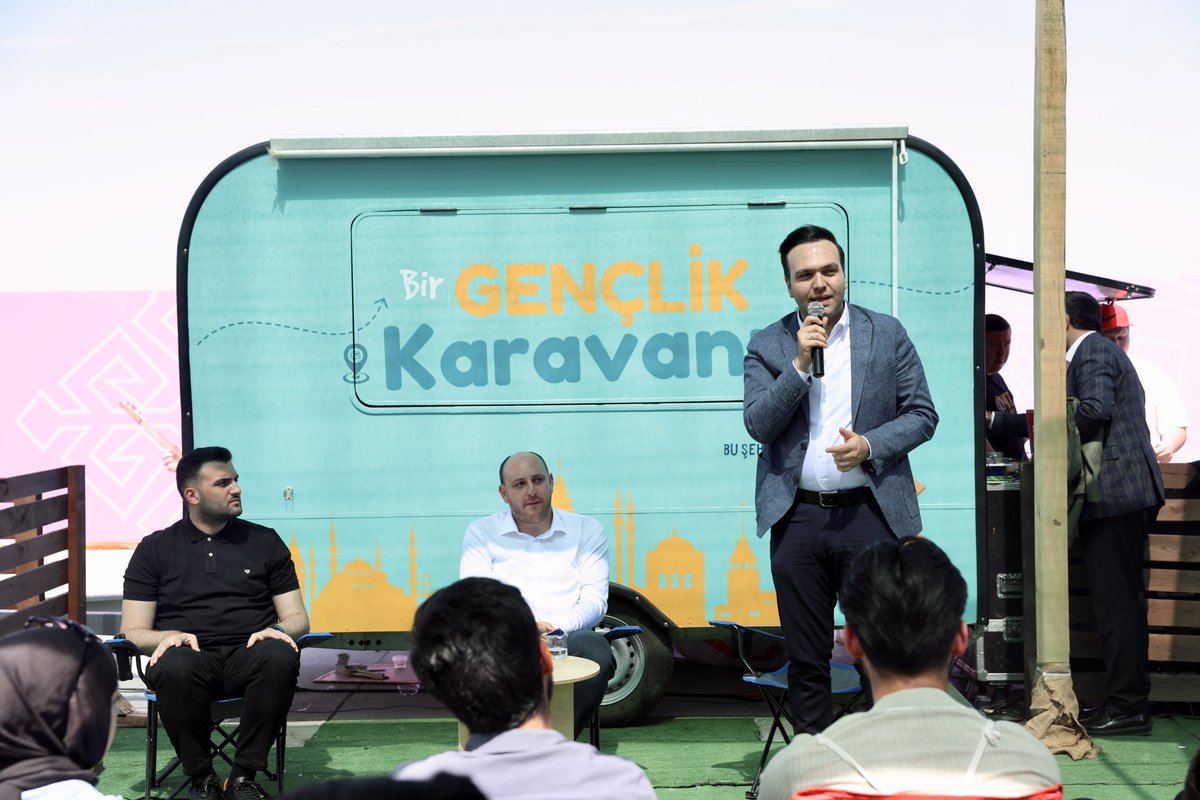 nevzatyucetr's tweet photo. Etnospor 7. Kültür Festivali’nin ikinci gününde, Gençlik Obamızda çok kıymetli misafirlerimizi ağırladık.

Genel Başkan Yardımcımız, Teşkilat Başkanımız Sn. @abuyukgumus ile Genel Merkez Gençlik Kolları Başkanımız Sn. @avyusufibis’in katılımlarıyla gençlik buluşması gerçekleştirdik.

Gençliğin enerjisiyle dolu verimli bir sohbet oldu. ☺️