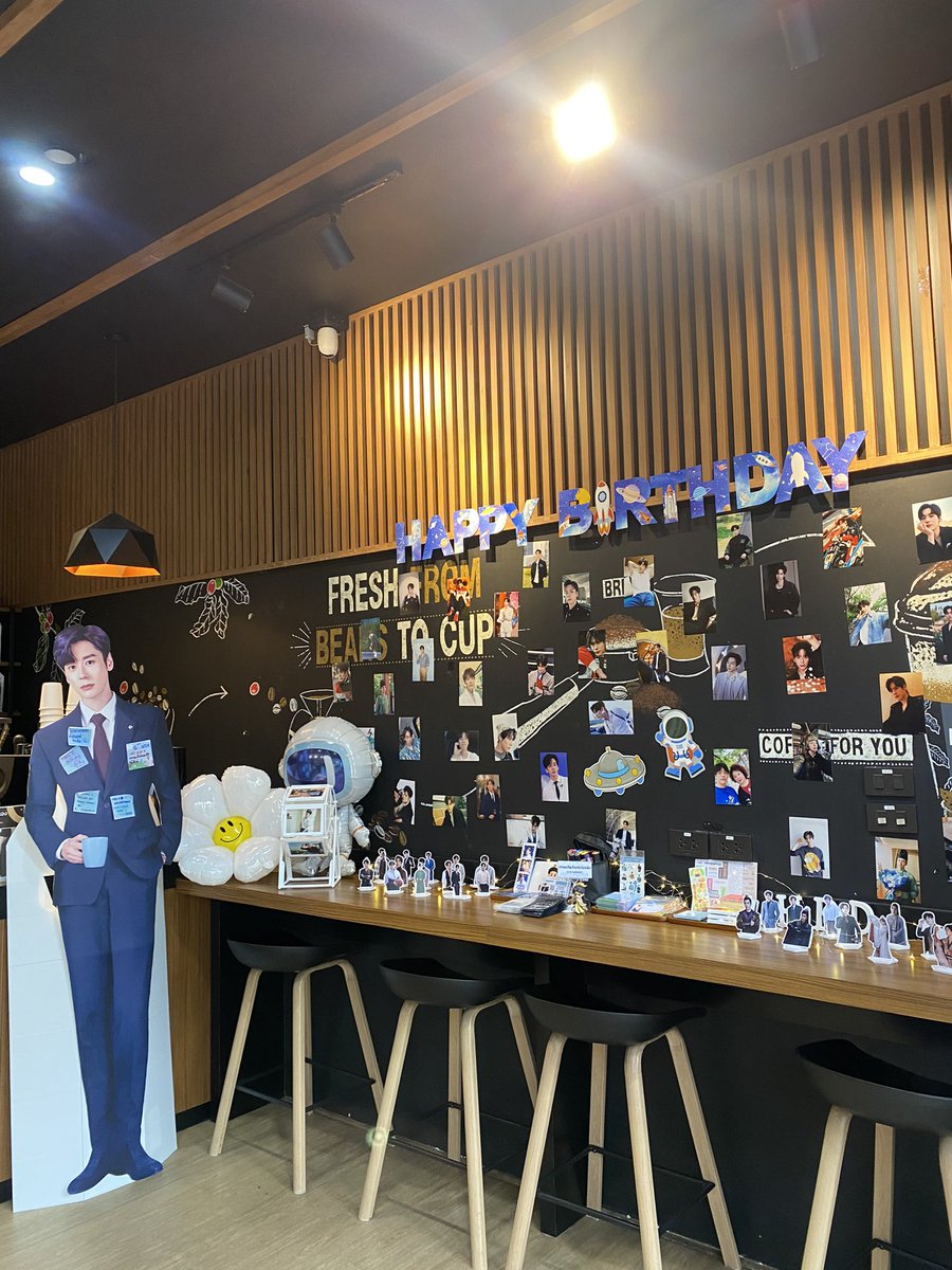 stitchtee's tweet photo. สุดแสนจะน่ารัก 🫶✨

Cafe Project Birthday
 #Weizheming 🎂 
📌Nescafé สามย่าน

Cr. Project @WeizhemingTH 
#เว่ยเจ๋อหมิง #WeizhemingDay https://t.co/UGbvk8wgj3
