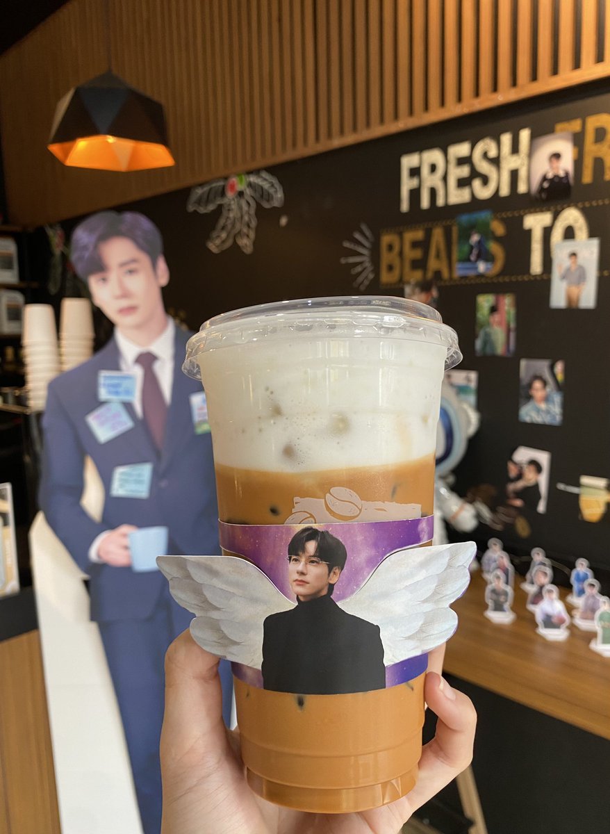 stitchtee's tweet photo. สุดแสนจะน่ารัก 🫶✨

Cafe Project Birthday
 #Weizheming 🎂 
📌Nescafé สามย่าน

Cr. Project @WeizhemingTH 
#เว่ยเจ๋อหมิง #WeizhemingDay https://t.co/UGbvk8wgj3