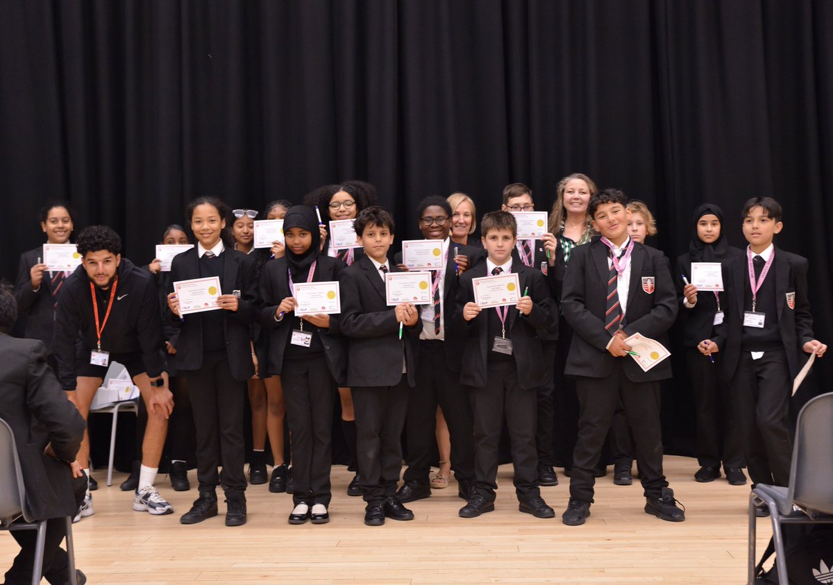 Brentside's tweet photo. What a fantastic way to end the half term- celebrating our Year 7 Gold Merit and Platinum Award winners! 🎉 Such a great achievement. #achievers @EalingLearning @_EalingNews https://t.co/p9e5XNc4jb