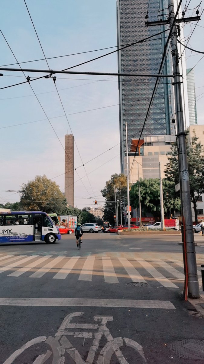 jessicajaimeshe's tweet image. #ElMejorPoderoso buenos días poderosos, podría sonar puños pulseras y paletas?