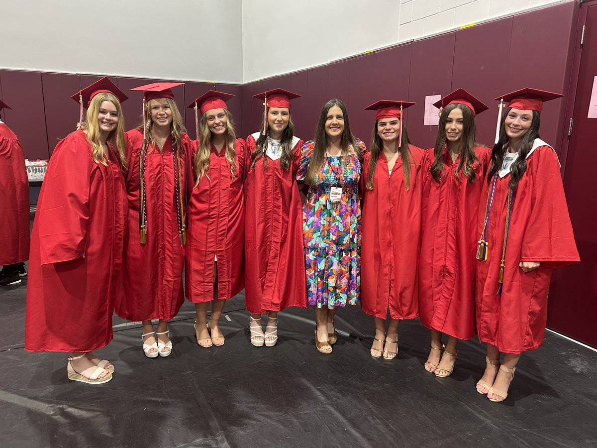 Class of 2025 is officially graduated!!! Congrats to these amazing young ladies! ❤️🤍⚽️ #asonealways #onceacougaralwaysacougar