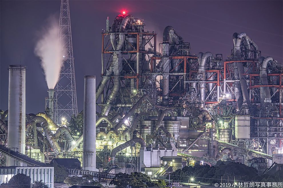 sci_fi_infra's tweet image. Japanese factory at night, Fukuoka, by
@kobateck
(via designyoutrust.com/2019/07/japane……)