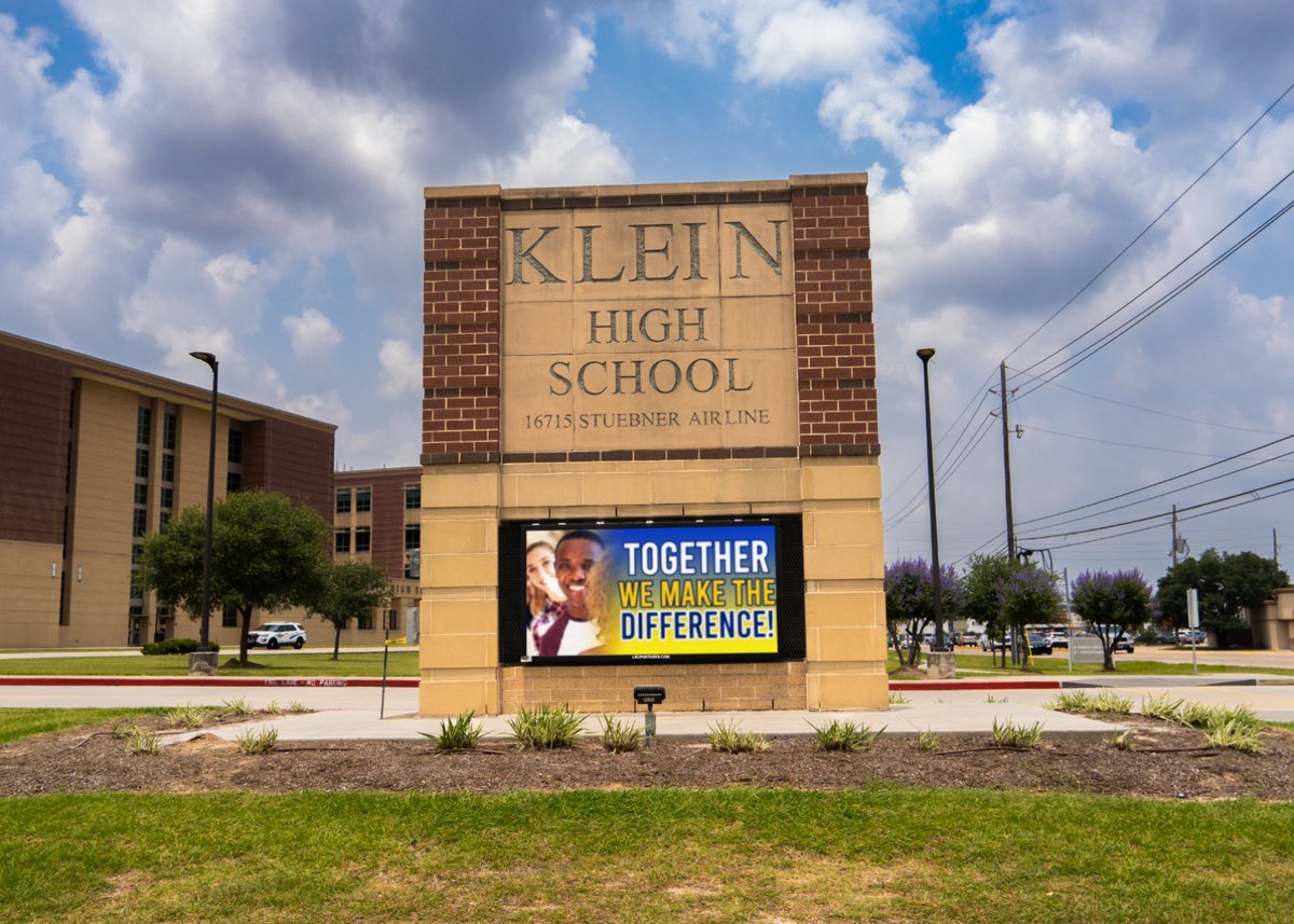 ledpartnershtx's tweet image. The new LED marquee installation at Klein High School for @KleinISD  looks fantastic! It’s a vibrant and dynamic way to keep Bearkats informed, inspired, and united. LETS GO BEARKATS!!!

#KleinHighSchool #LEDMarquee #SchoolSpirit #CampusUpgrades #LEDPartners #DigitalSignage