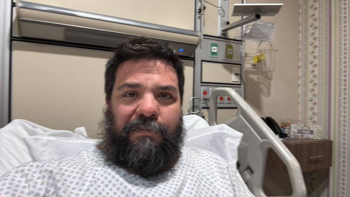 erandipiti's tweet image. Aquí repcesentando al #teamhospital
Siempre  #ElMejorPoderoso