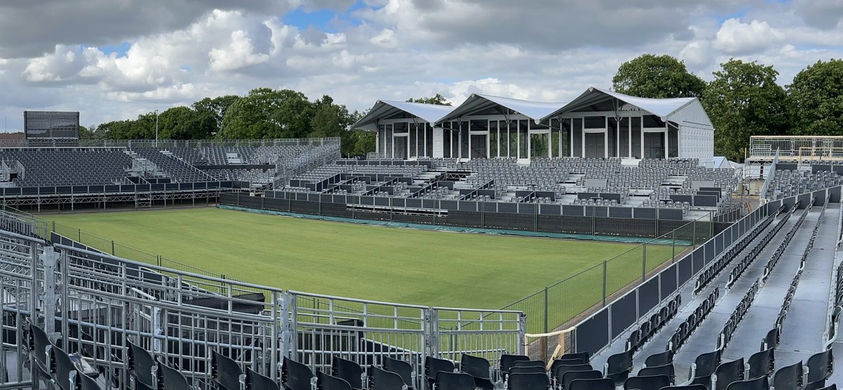mullarkeyrob's tweet image. Preparations ongoing and the courts (minus the lines) looking great ahead of next month’s return to the ⁦@WTA⁩ ⁦@LibemaOpen⁩ at ‘s-Hertogenbosch #WTA #RallyTheWorld 🌱🎾🇳🇱