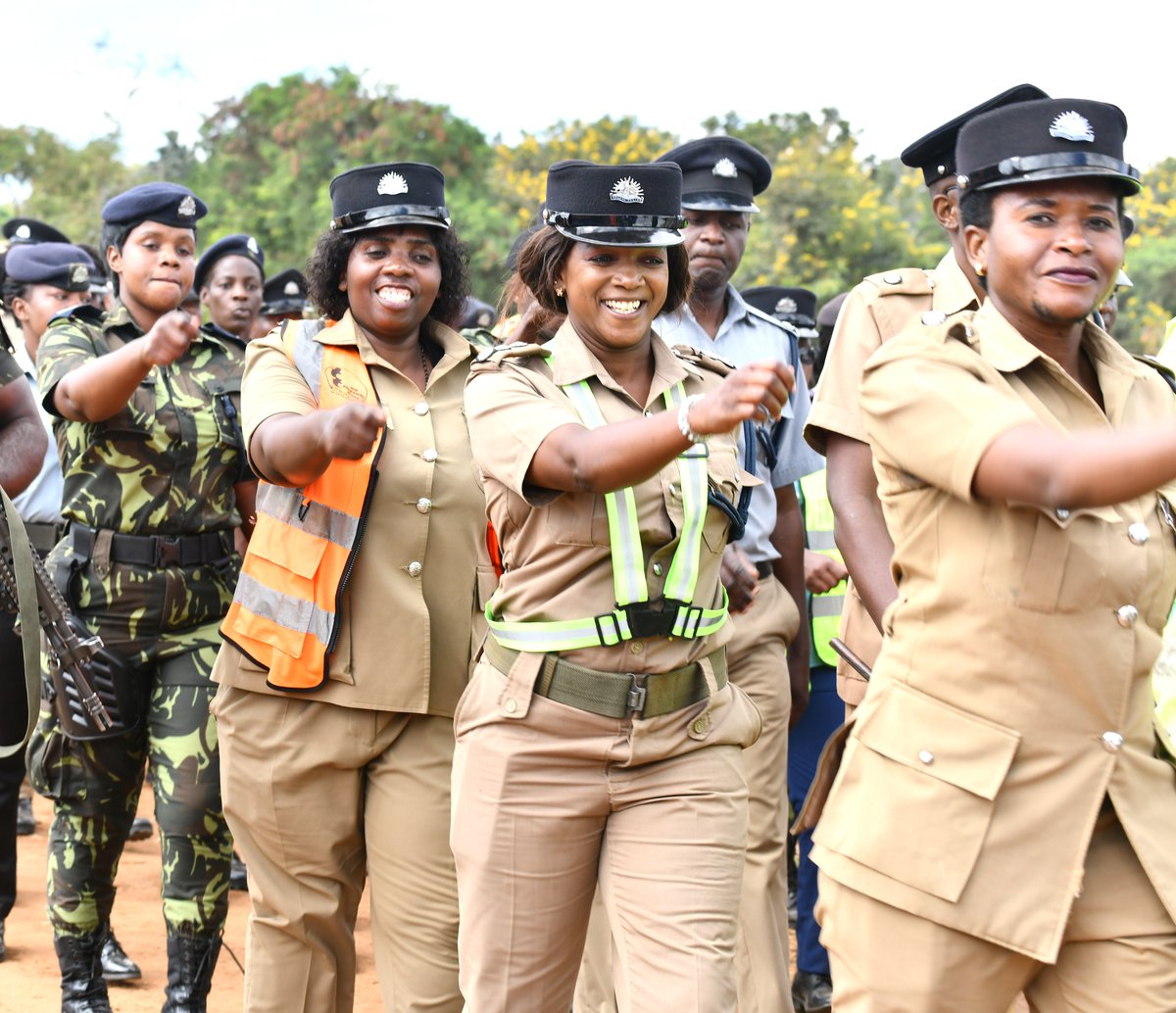 unwomenmalawi's tweet photo. Today, we joined the @malawi_police-led Solidarity March to raise awareness on political violence ahead of the general elections.

Through the MESP project, we’re supporting the police service in strengthening its capacity in preventing violence directed at #WomenInPolitics. https://t.co/8ynH9Owx4y