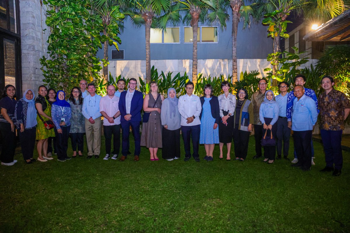 CRUK Scotland Inst (@cruk_si) on Twitter photo During the visit the team were delighted to sign an important MoU between <a href="/CRUK_SI/">CRUK Scotland Inst</a> and the Indonesian Ministry of Health
Read more about the MoU here: crukscotlandinstitute.ac.uk/beatson-news/2… During the visit the team were delighted to sign an important MoU between <a href="/CRUK_SI/">CRUK Scotland Inst</a> and the Indonesian Ministry of Health
Read more about the MoU here: crukscotlandinstitute.ac.uk/beatson-news/2…