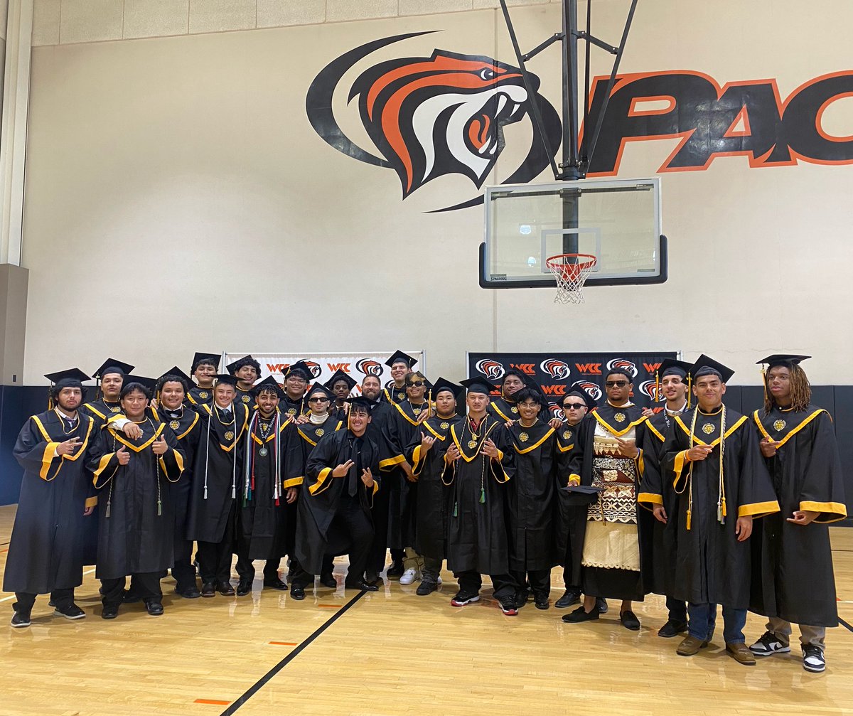 LHSSpartansFB's tweet image. Congrats to our seniors!
Your impact on this program has been truly unforgettable. Through your hard work, dedication, & unwavering commitment, you've set a new standard of excellence.
Sending you off with pride & best wishes for continued success!
#WACchamps #footballfamily