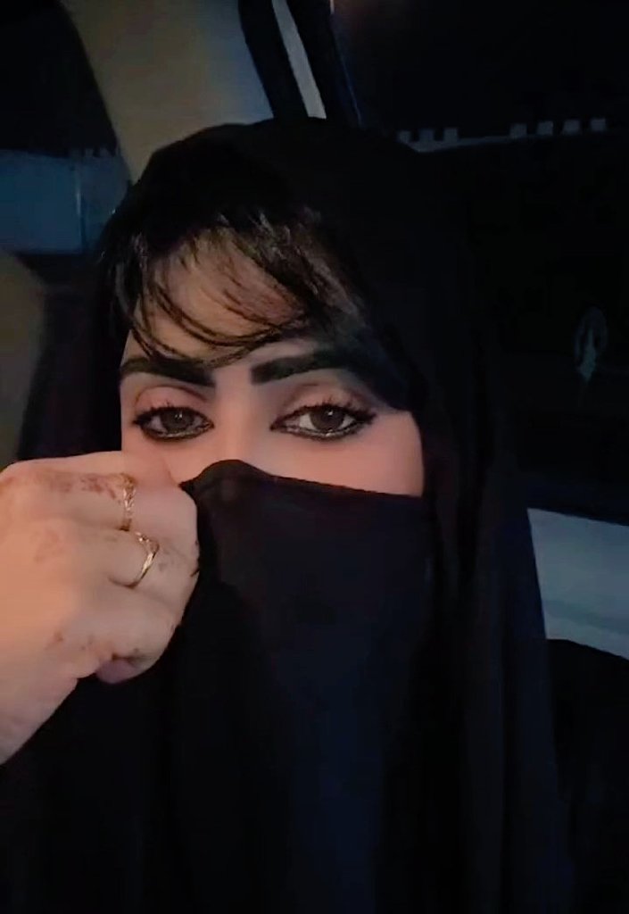 عندي مساحه فارغه في قلبي !؟ 
ويش ازرع فيها؟!😇🤔