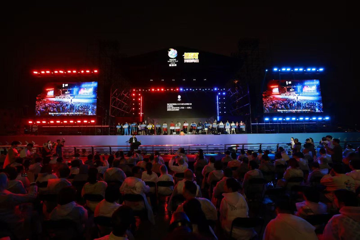 nainiwaSSJ's tweet image. Lo que ha organizado @hado_info para la ceremonia de apertura ha sido impresionante. Muy contentos con la experiencia 😊