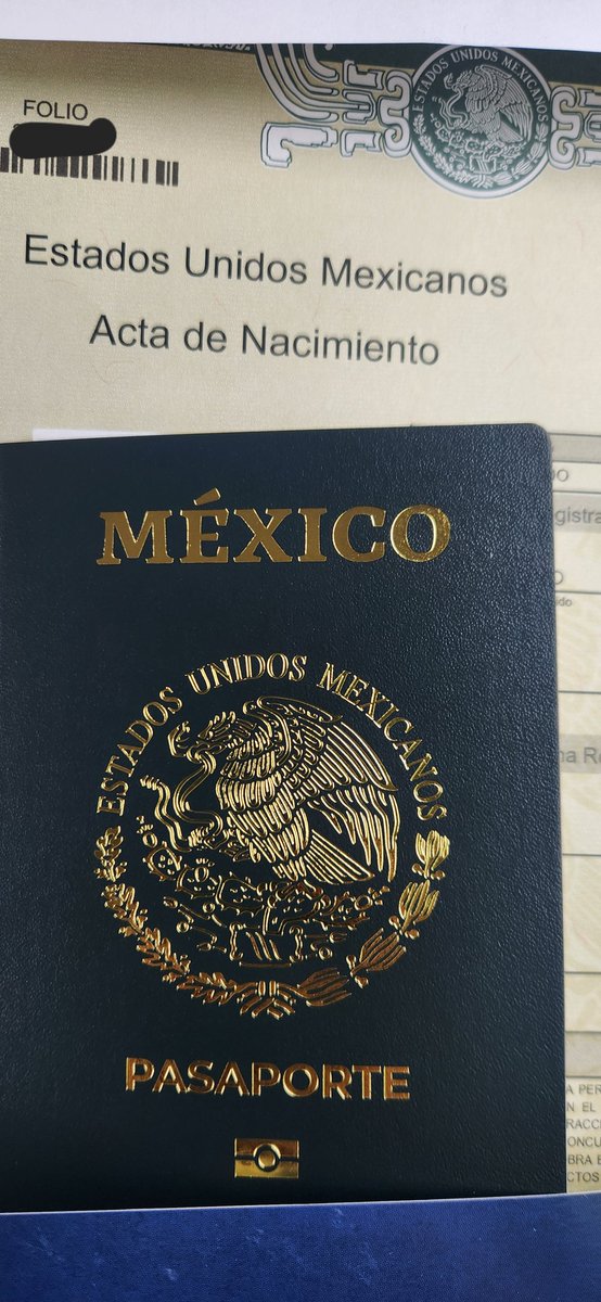 Hatatta_'s tweet photo. Big week overall, became dual citizenship, made it 20 weeks sober (01/01/25-05/22/25) until I drank @sitkosEP's mix, im down more than 20lbs since Jan to be 3 belt notches smaller. All that's left is to get that chipotle card at #CB25 https://t.co/WqwFRiWAt0