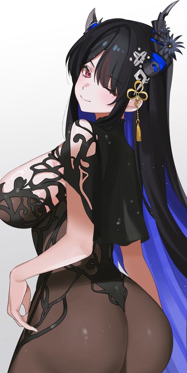 #RavenCrafts 
the clothes🖤