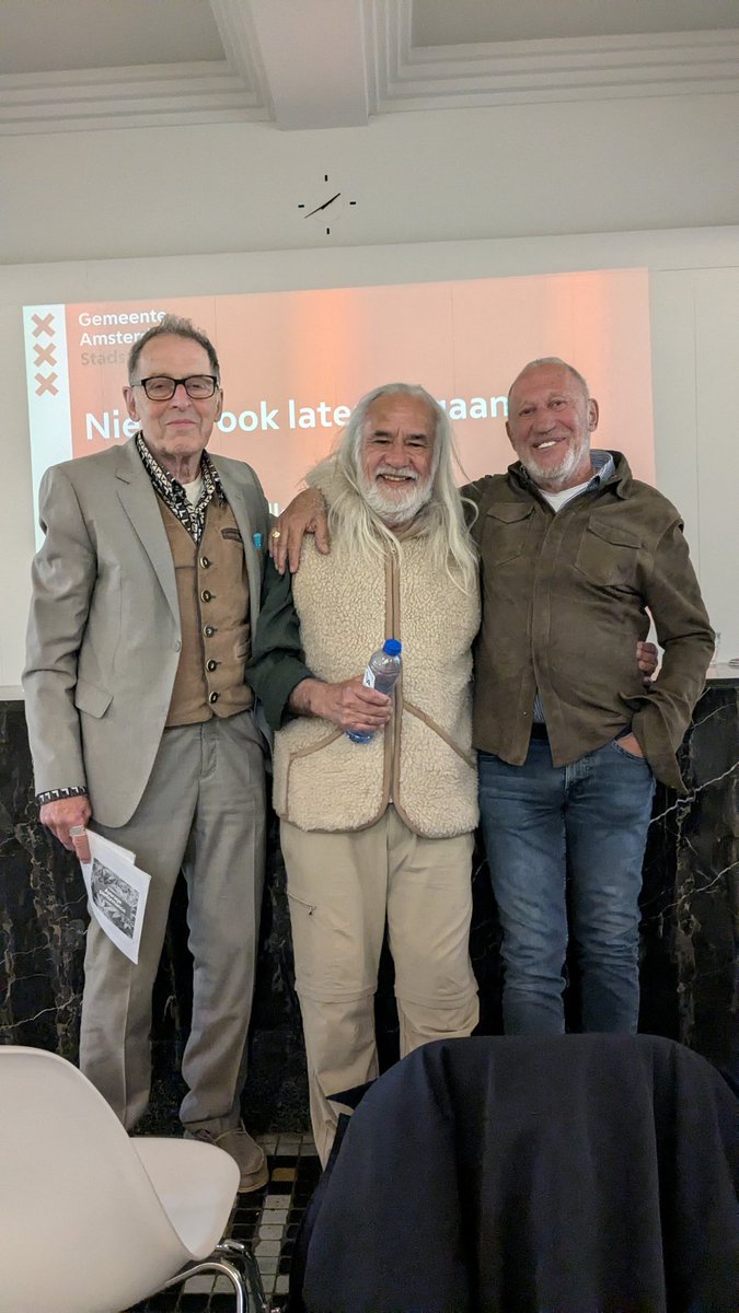 Vandaag de kick-off voor het initiatief om de cannabis cultuur vast te laten leggen door het Stadsarchief Amsterdam. Een foto van deze legendes (August de Loor, Wernard Bruining en Henk de Vries) konden we niet laten schieten natuurlijk 📸