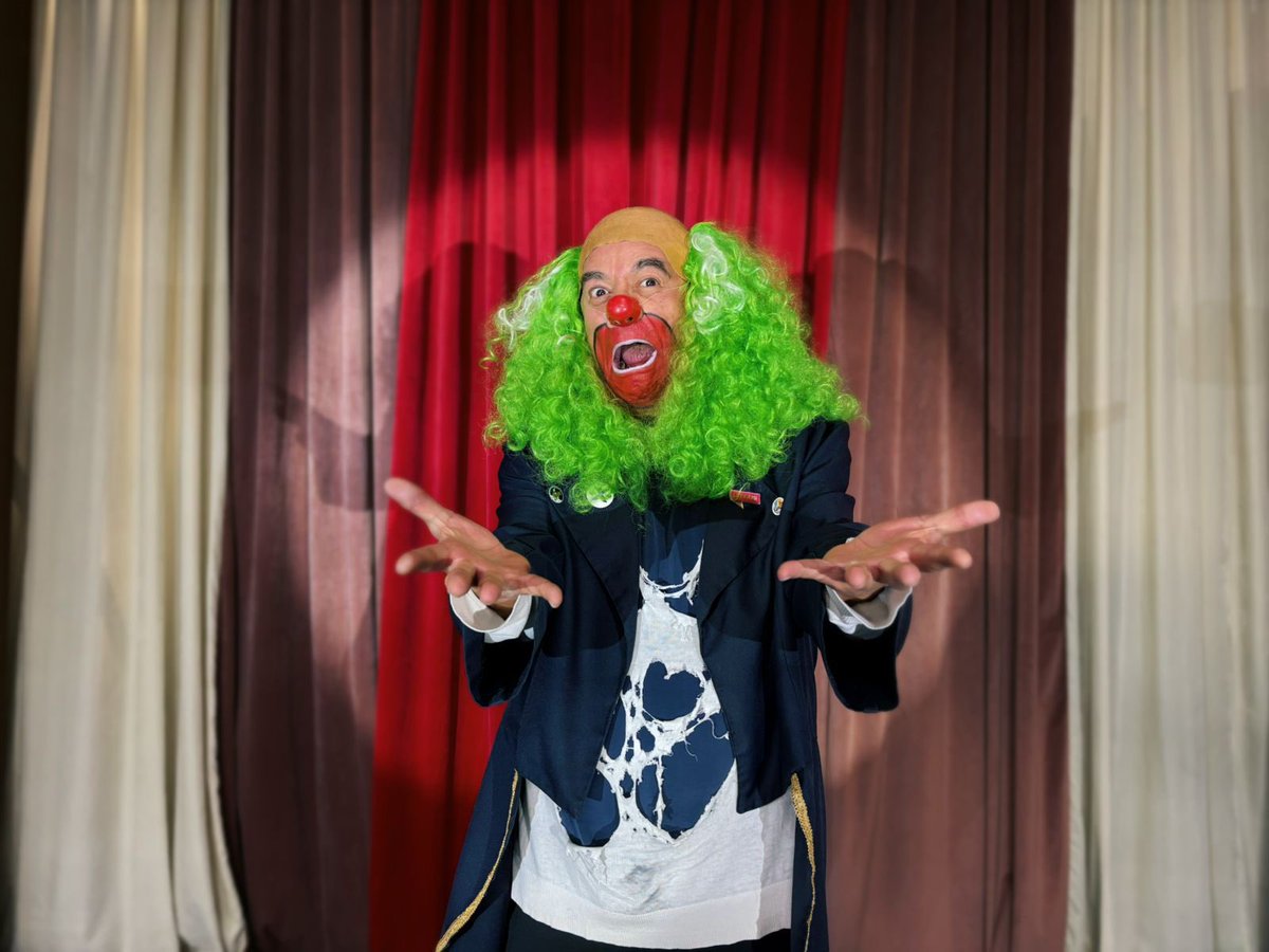 Mis chamacas y chamacos! En lo que llega el primero de junio “Día Nacional del Acordeón”, les ofrecemos el #TeneBrozo para esta mismísima noche. A partir de las 20:00 por <a href="/latinus_us/">Latinus</a> Órale!