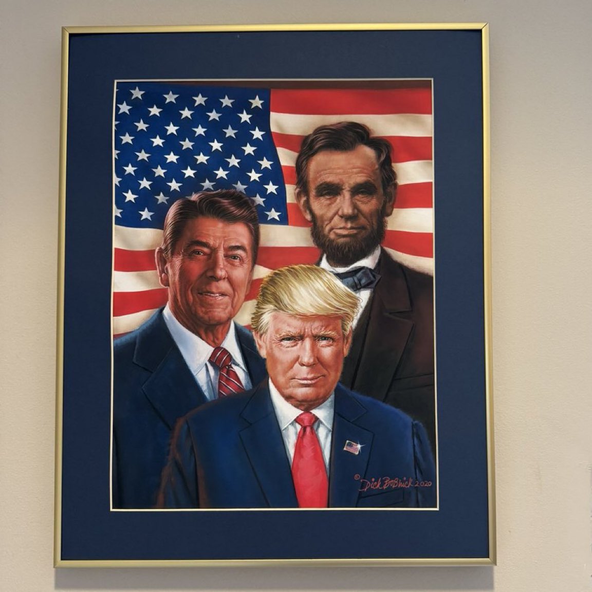 Check out the new art work in the West Wing at the White House 🔥