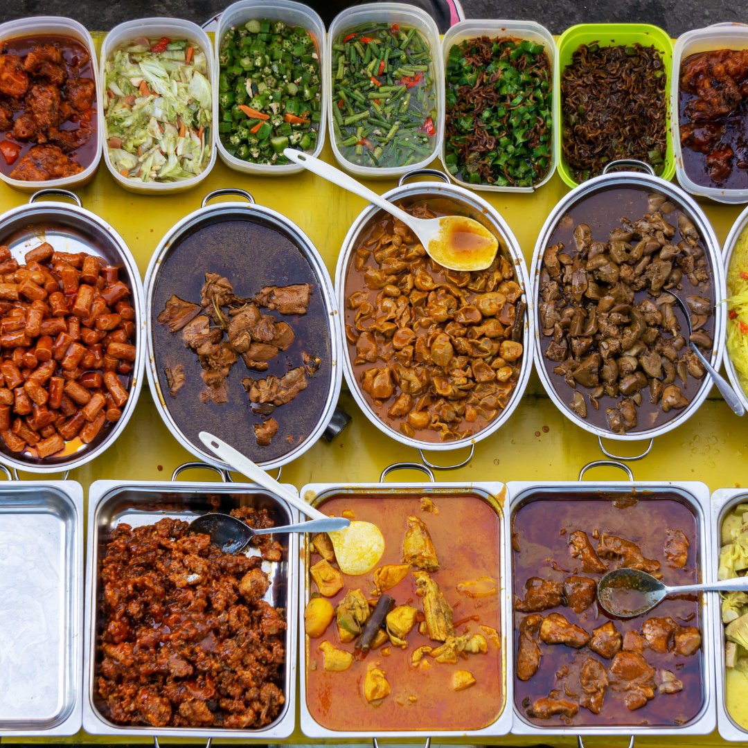 🌊 Malaysia opens the gateway

Malaysia is emerging as Southeast Asia’s key import hub. The 2025 SIAL Market Report reveals major growth opportunities for EMEA exporters in a fast-evolving foodservice landscape.

Learn more👉 : shorturl.at/tJDSV?utm_sour…

#SIALParis #HalalFood