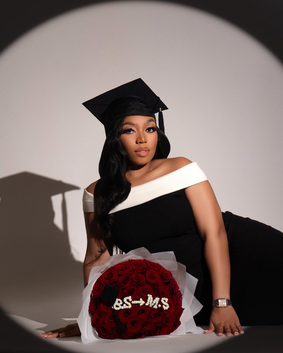 iiamsamia's tweet photo. Two Degrees Finer🎓 B.S ➡️ M.S https://t.co/mLccb4IO9d