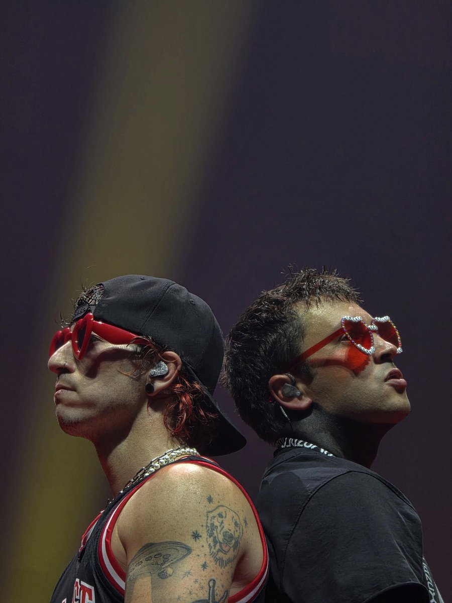 Moony_fpe's tweet photo. It’s lavish✨
#cliqueart https://t.co/74bCMXDFPk