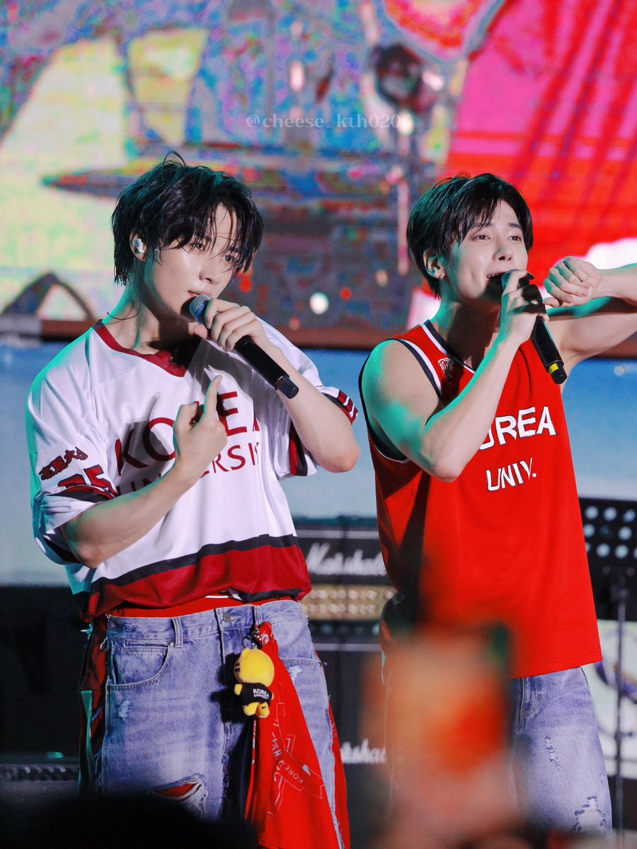 25‘0521 고려대 우뿌즈 청춘이야⋆ ₊ ﾟ ☽ * ₊ ⋆

#범규 #태현 #우뿌즈
#BEOMGYU #TAEHYUN