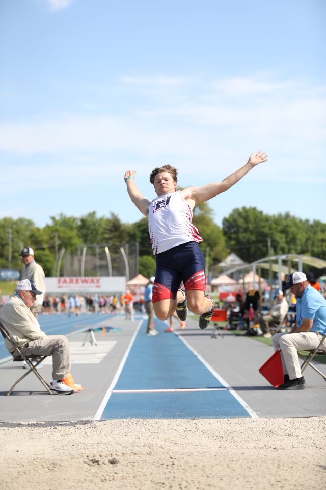 Ihle places 8th in the Long Jump. Congrats Chase!