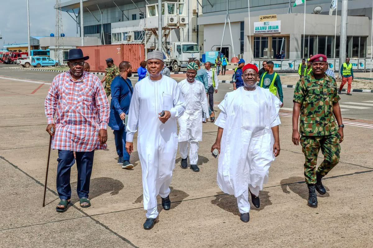 HEDankwambo's tweet photo. Today, myself, alongside the Chairman of the PDP Strategy and Way Forward Reconciliation Committee, Senator @bukolasaraki , and Senator @iamHSDickson, were in Enugu. 

Our visit is in preparation for the upcoming NEC meeting and the crucial National Convention scheduled for August in Kano. 

We remain committed to fostering unity, dialogue, and a rancor-free environment within our party, in line with the mandate of our committee. 

We were warmly received by His Excellency, Peter Mbah, whose support and leadership are vital as we work towards strengthening our party and ensuring a peaceful, inclusive transition.