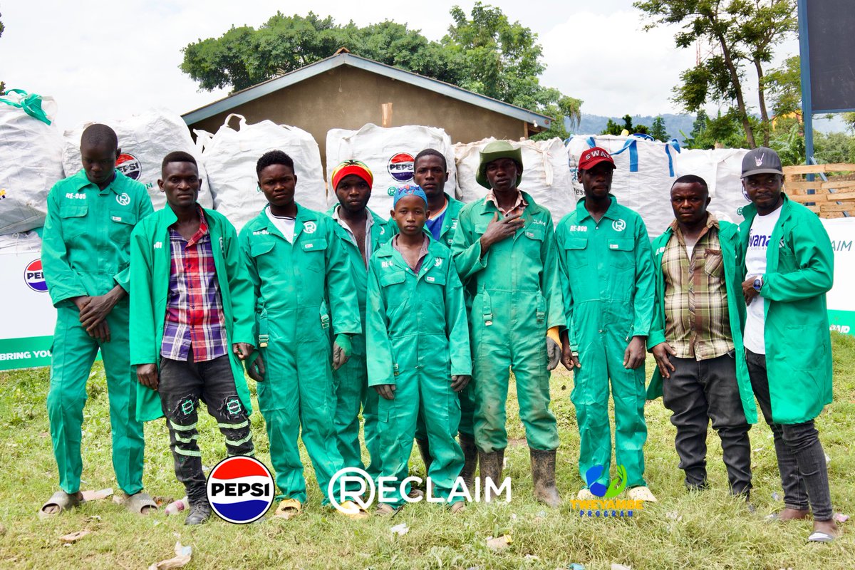 nrgradioug's tweet photo. A successful launch of the PET Waste Collection Centre in Mbale, which will support bottle collection for the sustainability of the region.
@crown_beverages @PepsiUganda

#ThirstyForMore || #ReclaimTheFuture ||
#SustainabilitylnAction || #CleanerUganda https://t.co/XvhrNblMF4