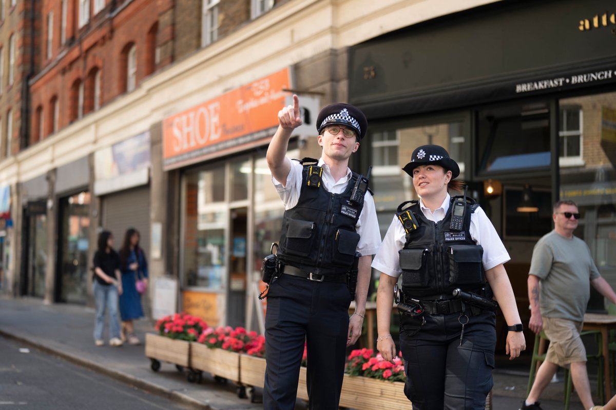 Hatton Garden BID (@hattongdn) on Twitter photo We are delighted to share that our first Coffee with a Cop, hosted this week at Colonna & Smalls, was a great success ๐ The event offered Hatton Garden businesses an informal setting to speak with our local Police team ๐ฎโโ๏ธ Find out more about our events: hatton-garden.london/news-and-events We are delighted to share that our first Coffee with a Cop, hosted this week at Colonna & Smalls, was a great success ๐ The event offered Hatton Garden businesses an informal setting to speak with our local Police team ๐ฎโโ๏ธ Find out more about our events: hatton-garden.london/news-and-events