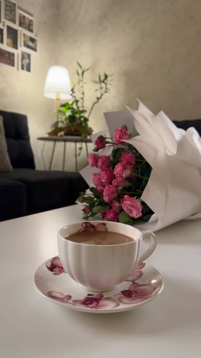 If you want to rest, don't let people know a lot about you.
إذا أردت الراحة لا تدع الناس يعرفون عنك الكثير 🖤

#بوح_المشاعر