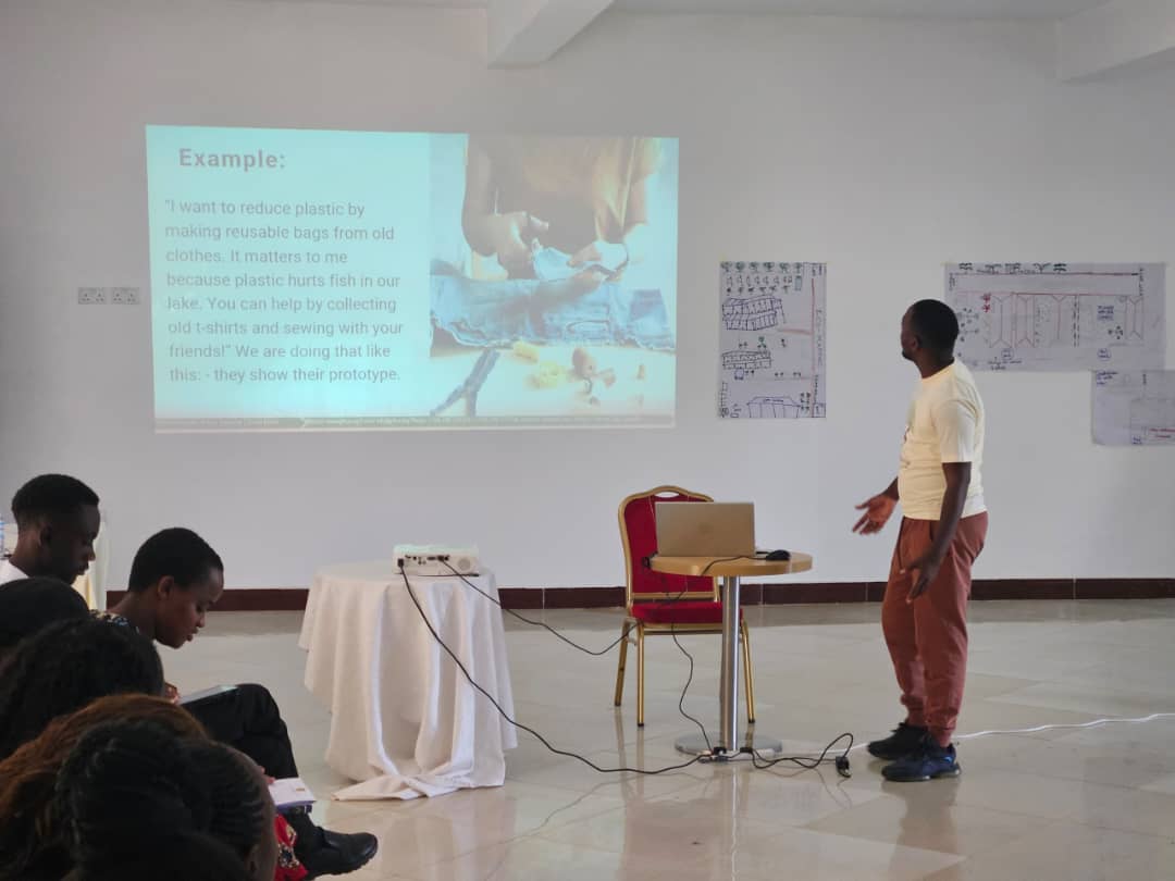 G4ClimateAction's tweet photo. The #GreenMasterProgram facilitators this week successfully completed a hands-on training of 28 #EcoChampions from @soschildrensvi on climate science, eco-mapping, Eco buzz skits, &amp; solution pitching &amp; are now ready to roll out GMP in schools in #Fortportal city and more. https://t.co/6UI9Zvl6ws