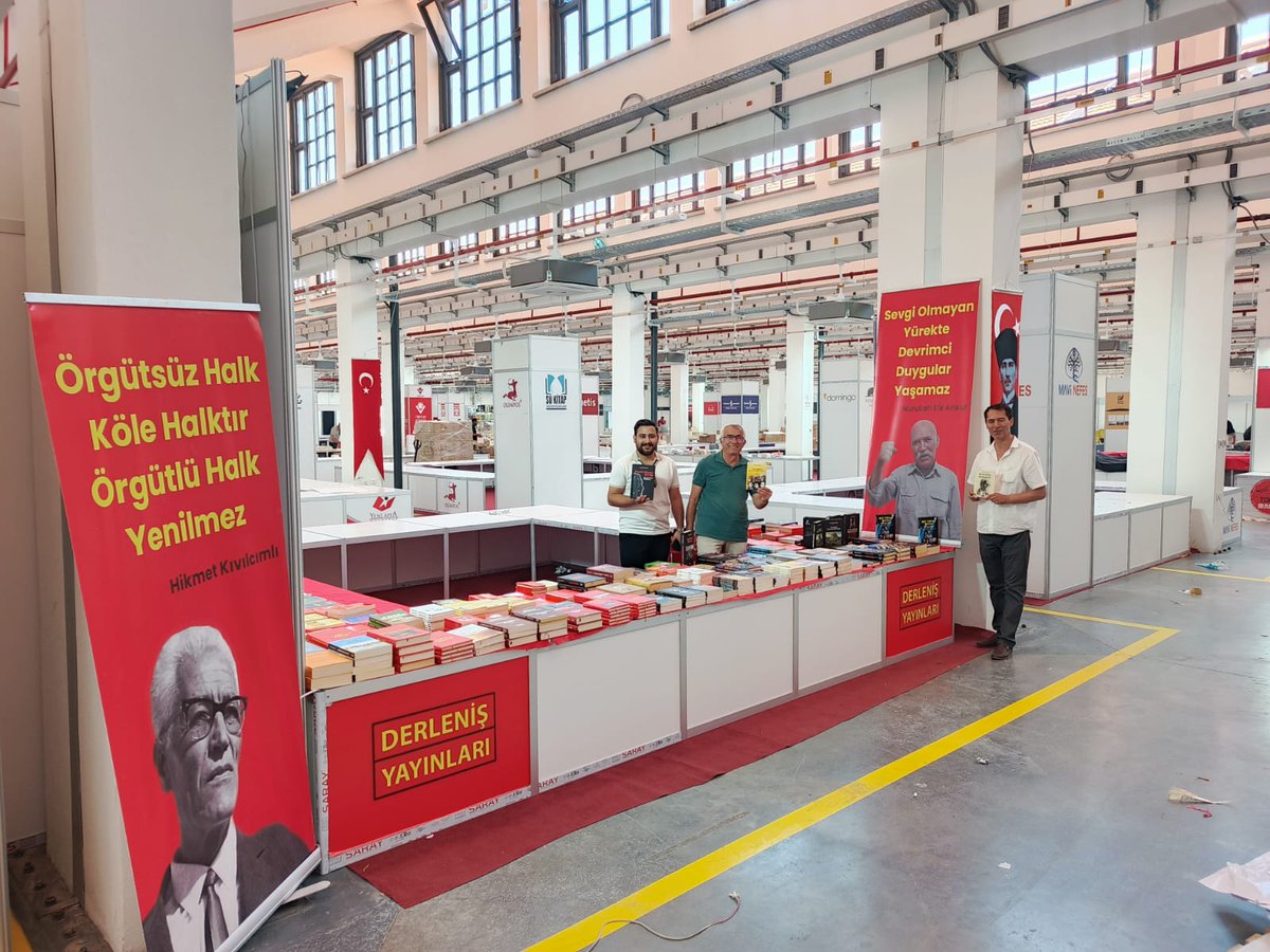 Derleniş Yayınları Türkiye Devriminin Önderi Hikmet Kıvılcımlı ve HKP Genel Başkanı Nurullah Efe Ankut'un birbirinden değerli teorik eserleri ile ikinci Aydın Kitap Fuarında sizleri bekliyor.