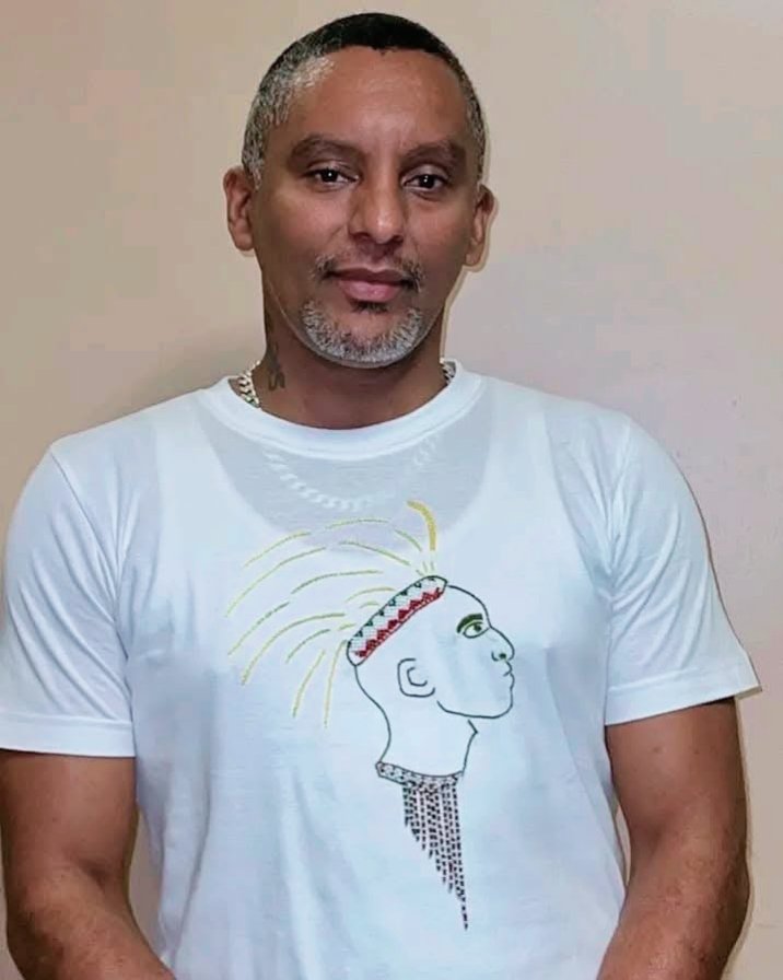 AMAGABA (@aamagaba) on Twitter photo Much respect Dj Paulin✨🇧🇮 Homme de valeur✋ Turagukunda kandi turakubaha✋ tes bons actes en faveur de la jeunesse Burundaise, sont toujours reconnaissables. Imana ikuduhere kuramba utaremba ✨
<a href="/BizimanaPaulin/">Bizimana Paulin</a> <a href="/akezanet/">AKEZA Burundi</a> <a href="/iamelysgretta/">Elsie Gretta Burundi🇧🇮</a> <a href="/sirenvibestv/">Siren Vibes TV</a> <a href="/MorningBurundi/">Morning 257</a> <a href="/IsanamuM/">ISANAMU_Media</a> Much respect Dj Paulin✨🇧🇮 Homme de valeur✋ Turagukunda kandi turakubaha✋ tes bons actes en faveur de la jeunesse Burundaise, sont toujours reconnaissables. Imana ikuduhere kuramba utaremba ✨
<a href="/BizimanaPaulin/">Bizimana Paulin</a> <a href="/akezanet/">AKEZA Burundi</a> <a href="/iamelysgretta/">Elsie Gretta Burundi🇧🇮</a> <a href="/sirenvibestv/">Siren Vibes TV</a> <a href="/MorningBurundi/">Morning 257</a> <a href="/IsanamuM/">ISANAMU_Media</a>