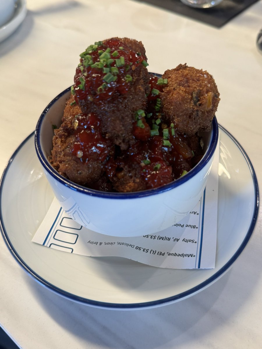 Hush now! Roberto’s hush puppies are doing all the talking. Crispy, golden, and topped with sweet pepper jelly and scallions, they’re the perfect bite just for you. 

#RobertosWoodstock #SouthernBites #CrawfishCravings #Woodstock #SucculentHospitality #WoodstockGA