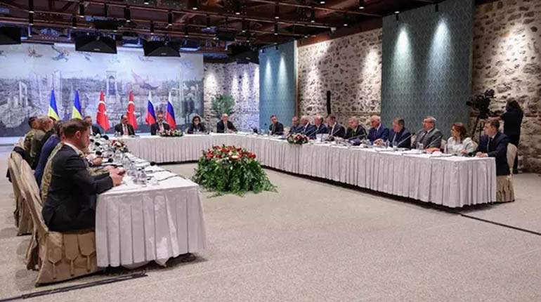 #Mundo I Autoridades de Rusia y Ucrania han intercambiado este viernes a 270 militares y 120 civiles por cada una de las dos partes, después de que la semana pasada ambos países pactasen la entrega de un total de 2.000 personas.