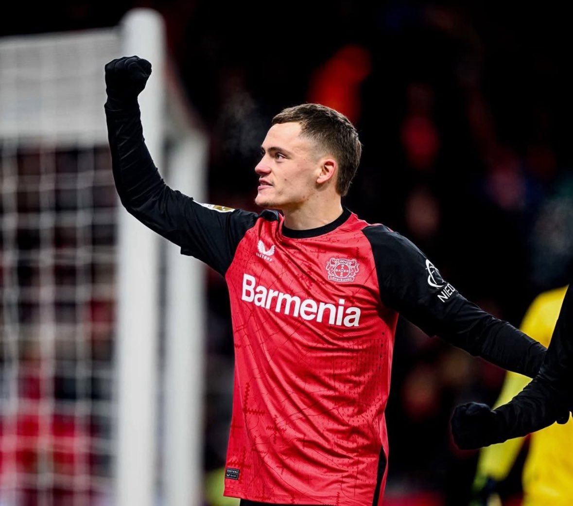 Fabrizio Romano (@fabrizioromano) on Twitter photo 🚨 Liverpool are confident to get Florian Wirtz deal done after fresh contacts in last 24/48 hours.
Talks ongoing to get final green light but #LFC are now favorites ahead of Bayern in the race for German gem.
Liverpool want to be fast — as per <a href="/David_Ornstein/">David Ornstein</a> <a href="/sachatavolieri/">Sacha Tavolieri</a>. 🚨 Liverpool are confident to get Florian Wirtz deal done after fresh contacts in last 24/48 hours.
Talks ongoing to get final green light but #LFC are now favorites ahead of Bayern in the race for German gem.
Liverpool want to be fast — as per <a href="/David_Ornstein/">David Ornstein</a> <a href="/sachatavolieri/">Sacha Tavolieri</a>.