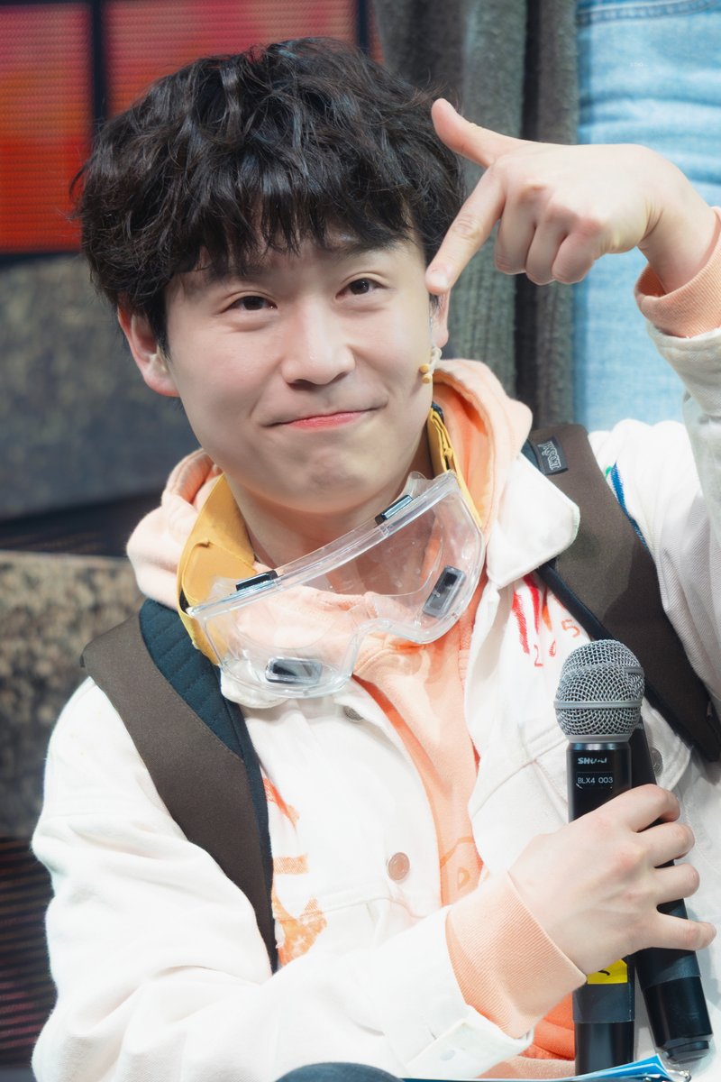 100piczip's tweet photo. 250523 뮤지컬 컨택트 컨택트데이 #송유택

럭키비니 ~~ https://t.co/ErWQSEpEU5