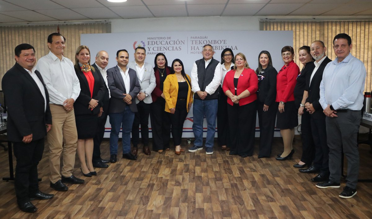 MECpy's tweet photo. ¡Trabajamos en pos de un Paraguay con mayores oportunidades!

Desarrollamos un taller con Directores Departamentales de Educación, de los diferentes puntos del país. https://t.co/MuXfWvsHPW