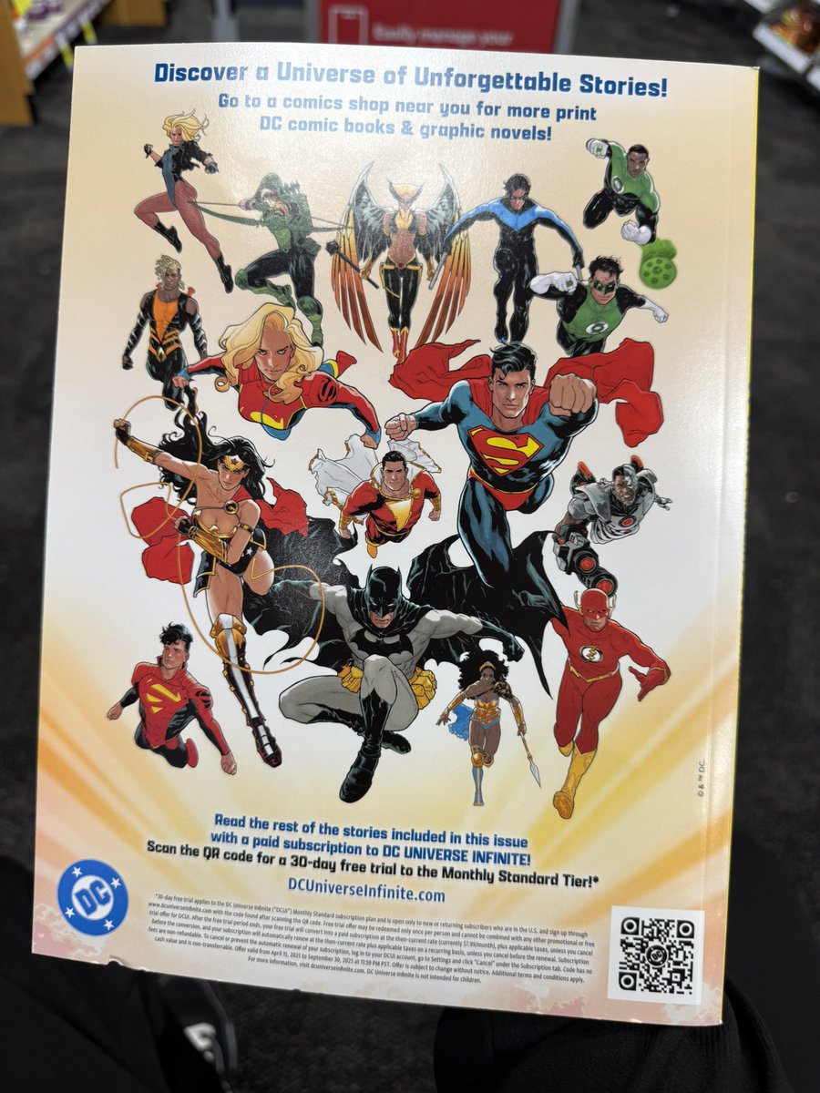 BJKICKS's tweet photo. Today on #comicsinthewild, I spotted this in a pharmacy. Reprints All Star Superman #1, Superman: For All Seasons #1 and Lex Luthor: Man of Steel #1 with pop-up video style factoids throughout.
And before you ask… yes. I did. https://t.co/UFSV7eJy9x