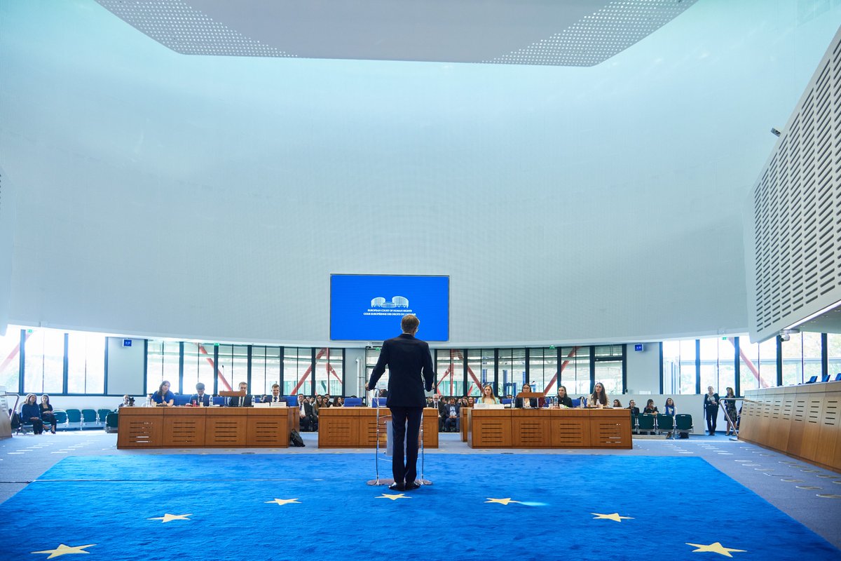 🥇Winner of the Helga Pedersen Moot Court

Charles University, Czech Republic 🇨🇿

They pleaded a fictitious case on the use of medical cannabis &amp; the right to respect for private life, personal autonomy &amp; property rights.

Their prize? A traineeship at the Court.

👏 Congrats!