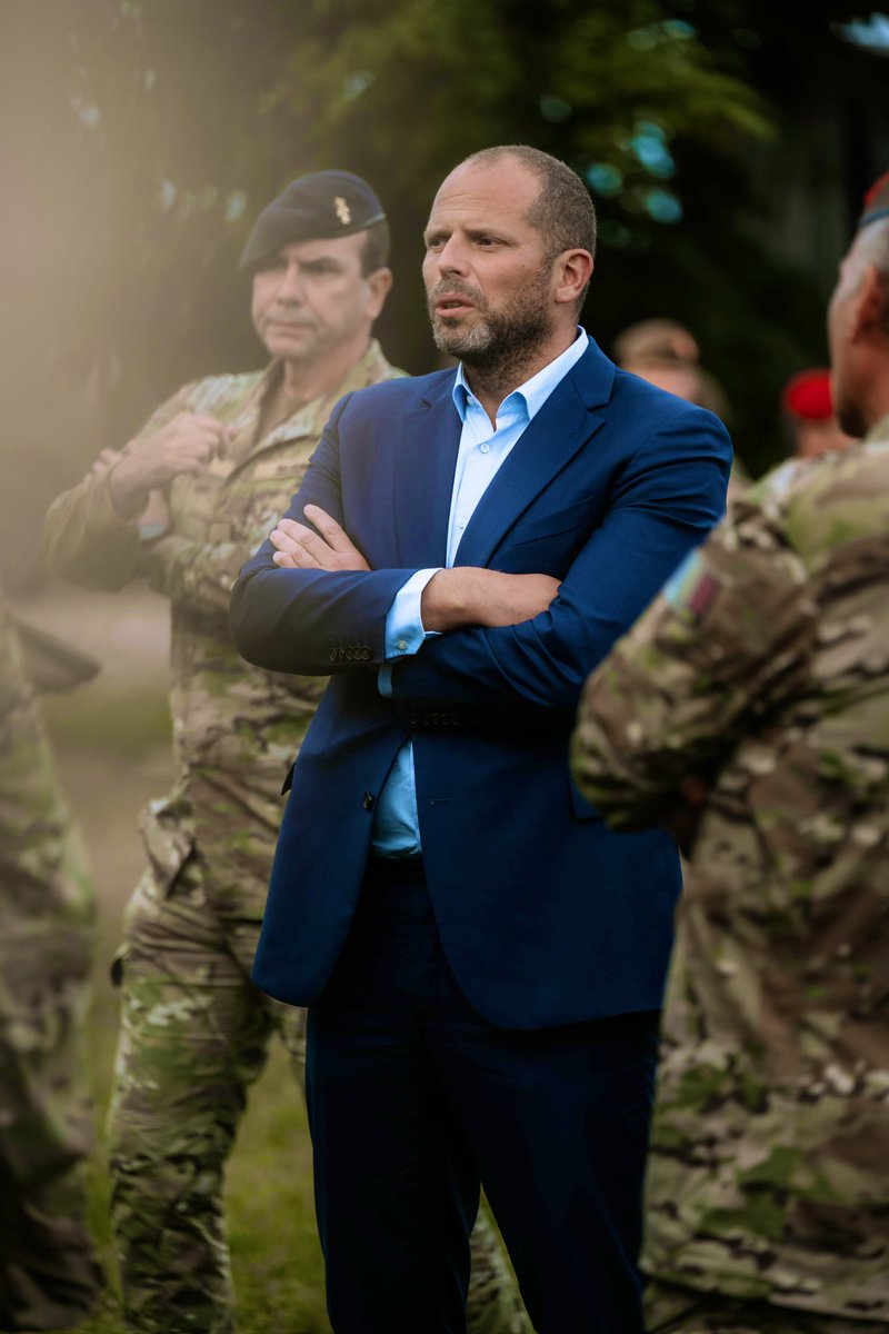 Proud to visit our troops deployed in Romania as part of Operation Dacian Spring.🇷🇴

This is Belgium’s largest military deployment in over 20 years — a clear commitment to NATO solidarity and collective defence on the eastern flank.
Our soldiers stand ready. #NATO #DacianSpring