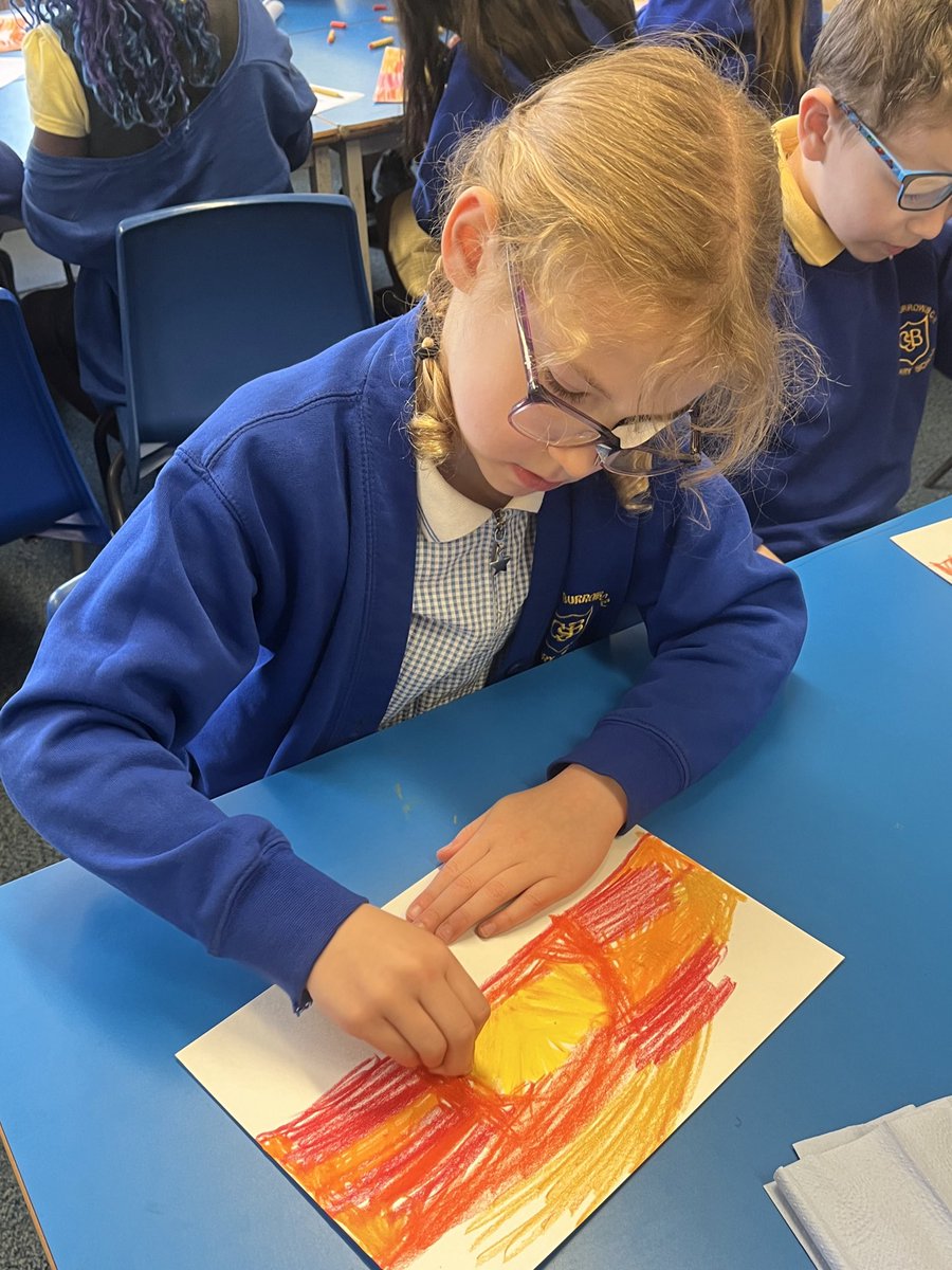 canon_burrows's tweet photo. The children loved creating these sunset pictures showing wildlife in the Savannah π π
#year2 #art #SAWweek https://t.co/4rrTKsMgsy