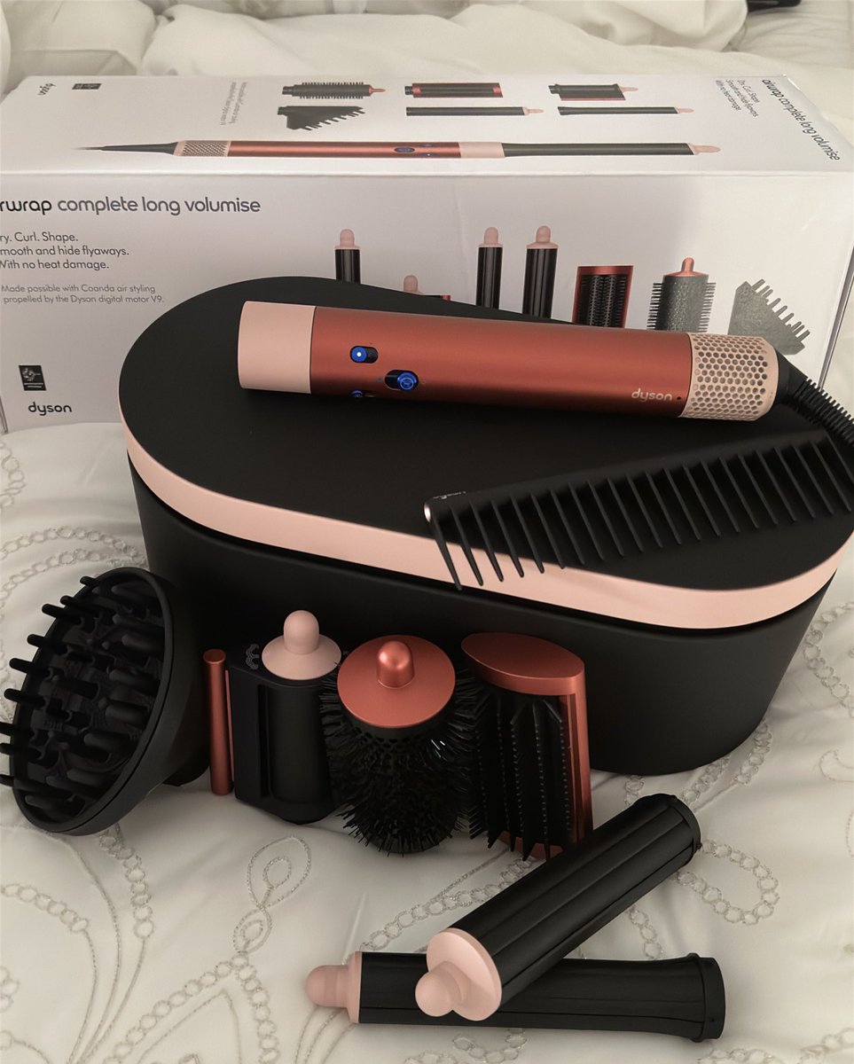 _RXA_'s tweet image. ابكي؟🥹