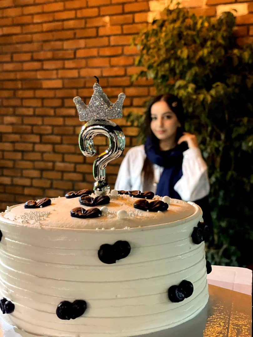 بفرمایید بادکنک 🎂🫴🏻

04/03/02