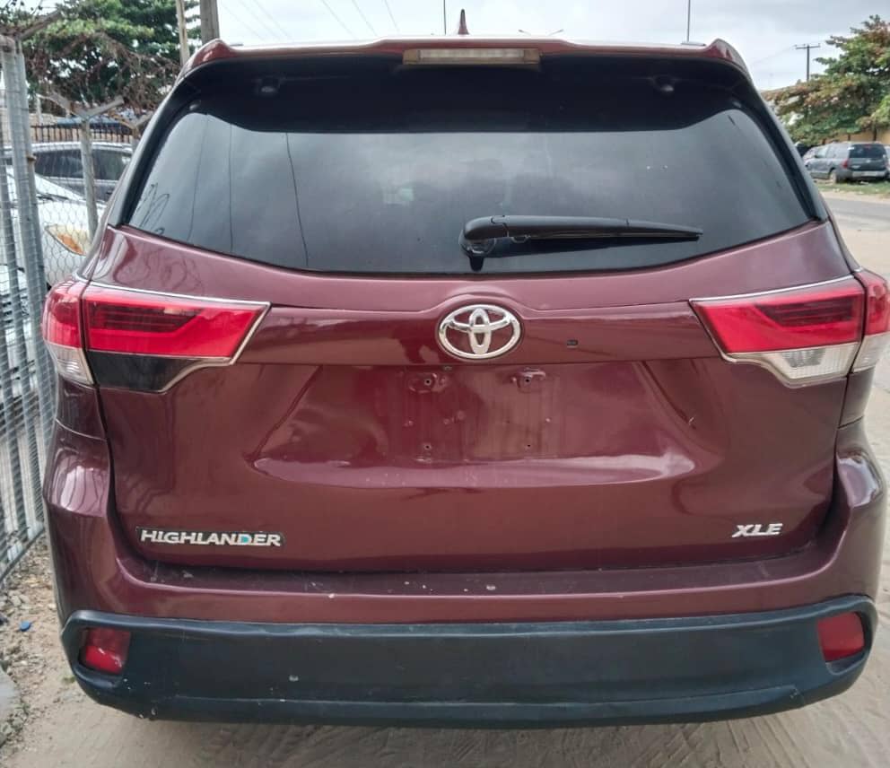 amdatauto's tweet image. 🍀Awoof deal for Sabi dealers 🍀
🍀Highlander 2015🍀
🍀Engine sound and untouched 
🍀Gear selects well and untouched 
🍀Ac chilling 🥶🍀
🍀Location 📍Agboju mile 2
🍀15.6m settlement 300k
☘️08166849169