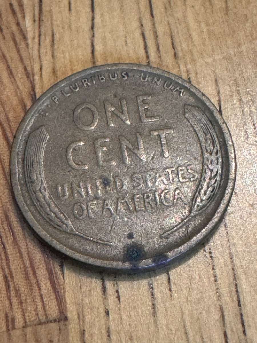 the_suede's tweet photo. @RogerDoyleScott @DavidBazzel

Wheat penny from 1900. #morningmayhem https://t.co/xz9Vz2HZXk